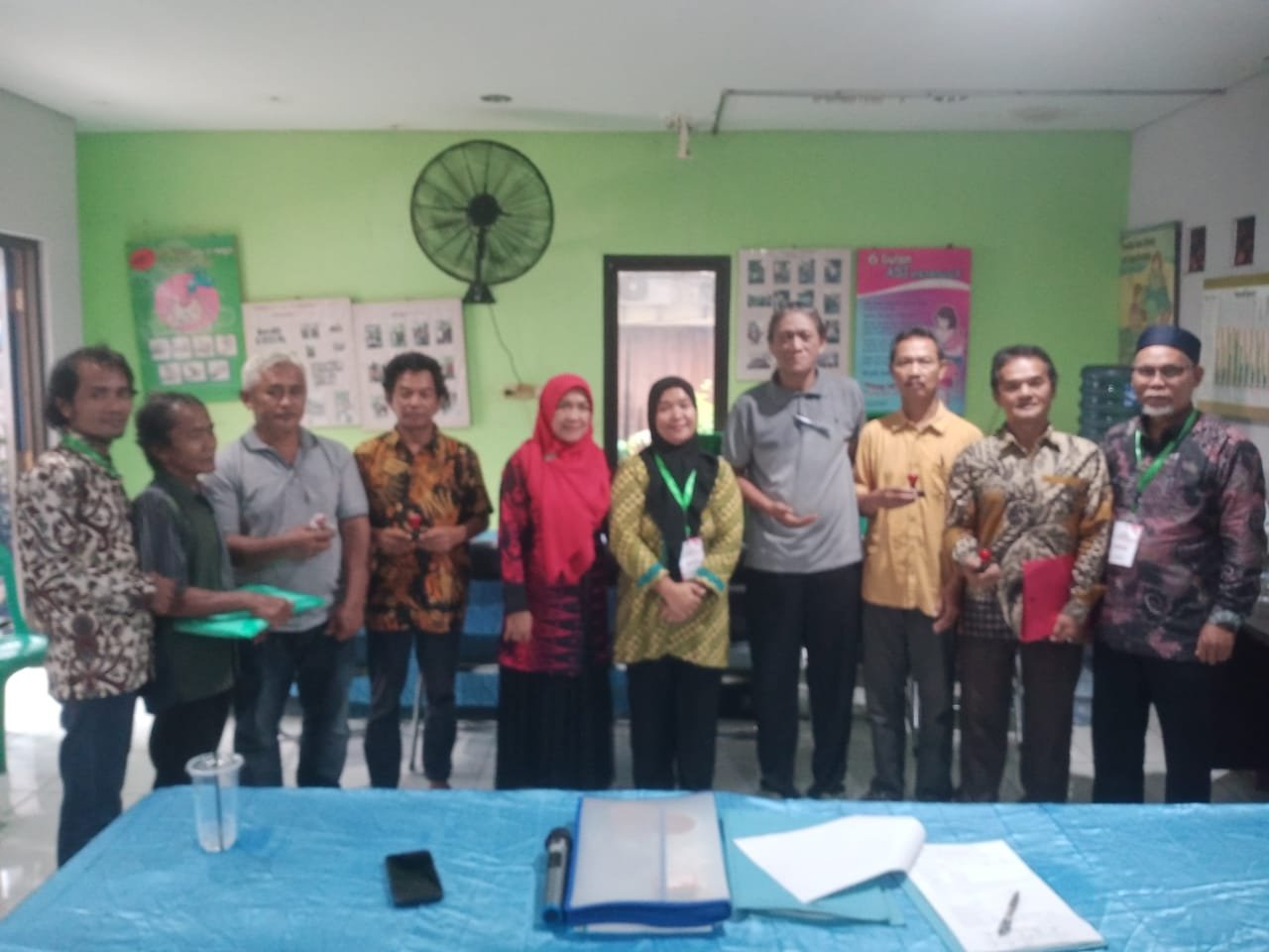 Agus Salim Terpilih Jadi Ketua RW 07 Sukasari, Traktir Warga Mie Ayam dan Nasi Padang