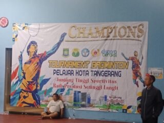 Hari Kedua Turnamen Badak 2025,Final Menanti, dan Keluhan Petugas GOR Mencuat