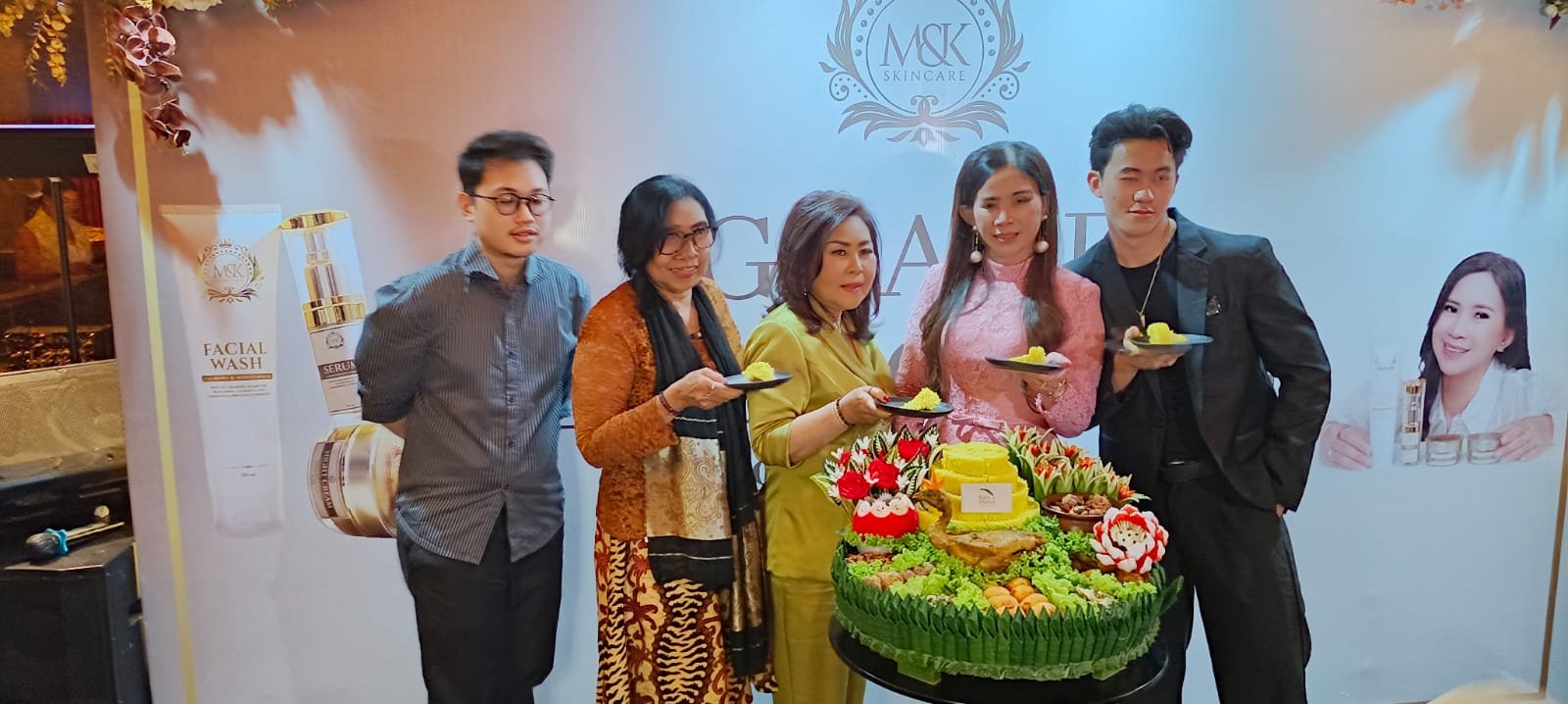 Maggie Hadiyanto Luncurkan M&K Skin Care Premium Hilangkan Flek dan Cegah Kulit Kering