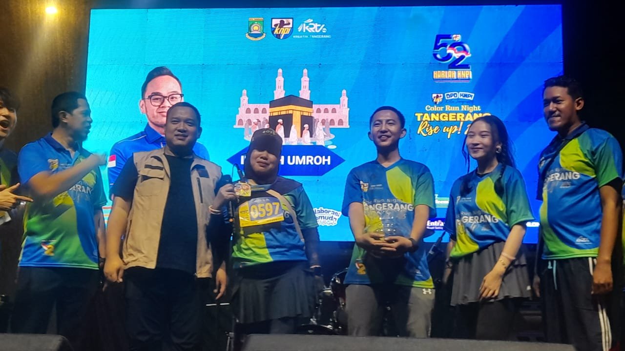 Ribuan Peserta Padati Color Run Night Perdana KNPI Kota Tangerang, Hadiah Umroh Jadi Daya Tarik
