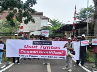 Usut Tuntas Kasus Pagar Laut Tangerang, Citizenry Banten Gelar Aksi Simpatik di BPN dan Kejari Tangerang 