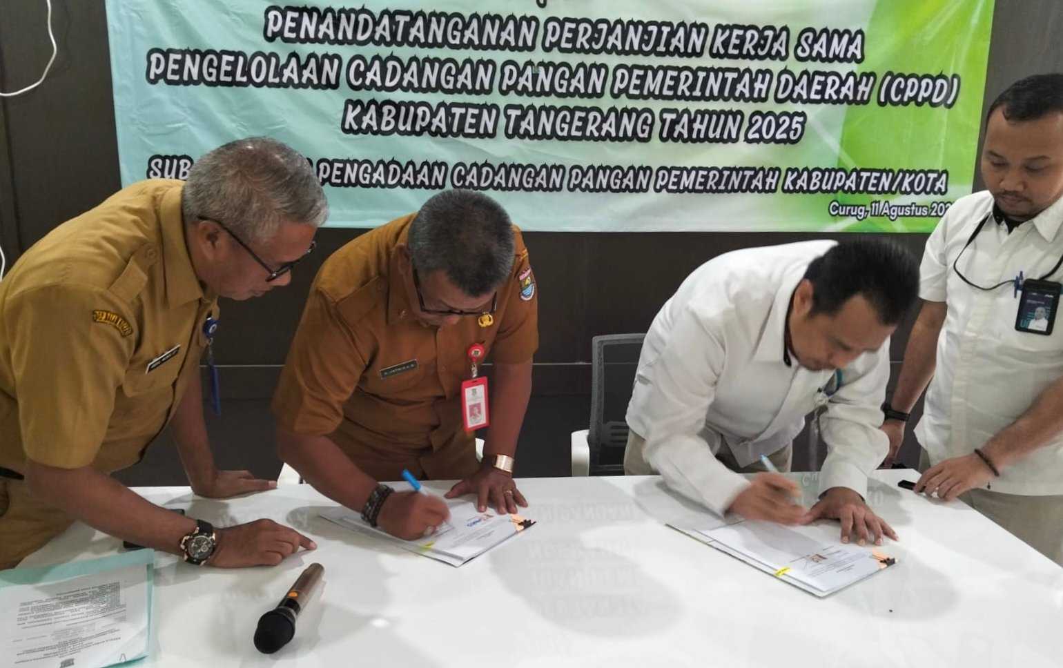 DPKP Kabupaten Tangerang dan Bulog Cabang Tangerang MoU Pengelolaan Cadangan Pangan Pemerintah Daerah Tahun 2025
