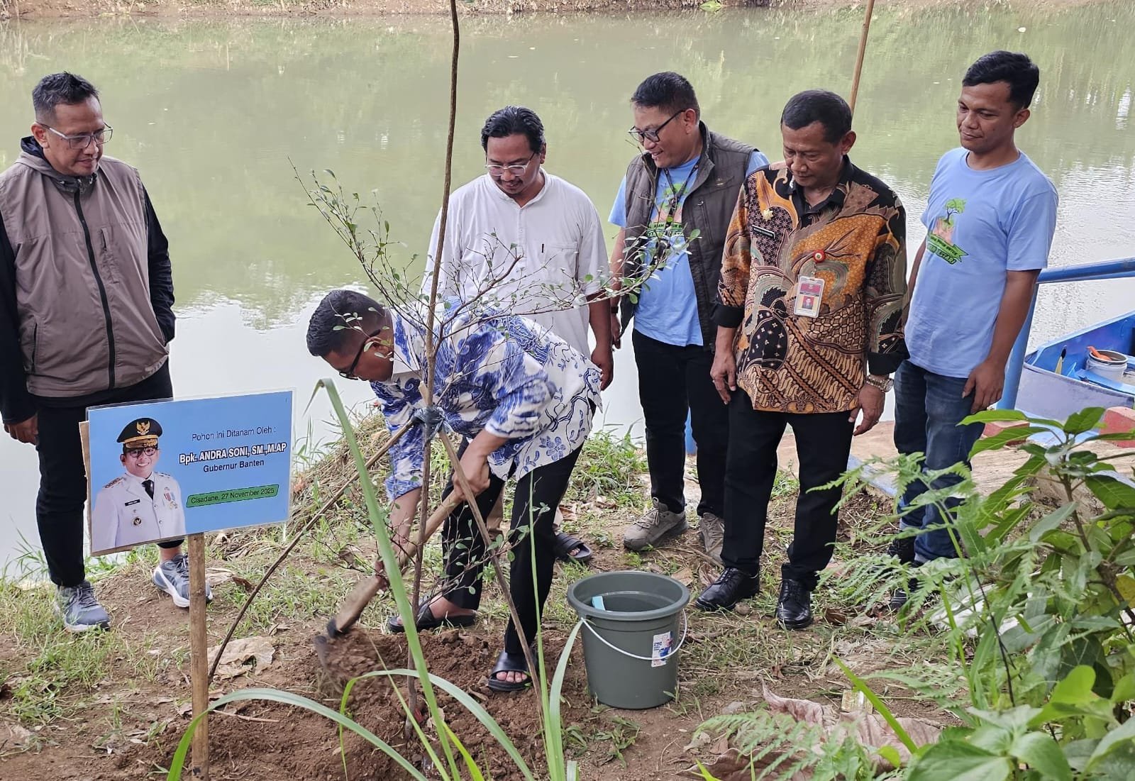 Gubernur Andra Soni Apresiasi Banksasuci Minimalisir Sampah di Sungai