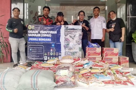 Warga Cisauk Salurkan Bantuan Kemanusiaan untuk Korban Bencana di Sumatera