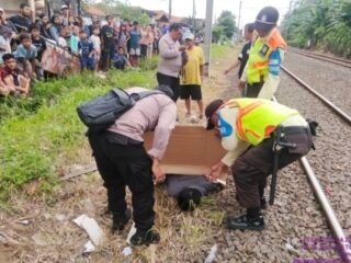 Di Pondok Ranji, Ada Pria Berusia 23 Tahun Ditabrak Kereta