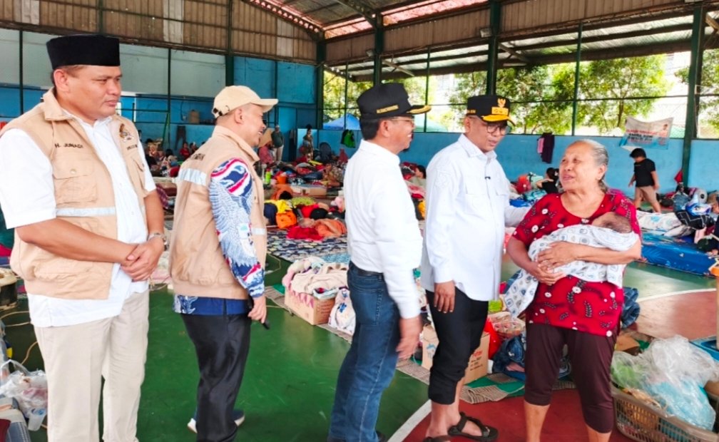 Gubernur Banten Tinjau Langsung Banjir Kecamatan Periuk, Cari Solusi Tuntas
