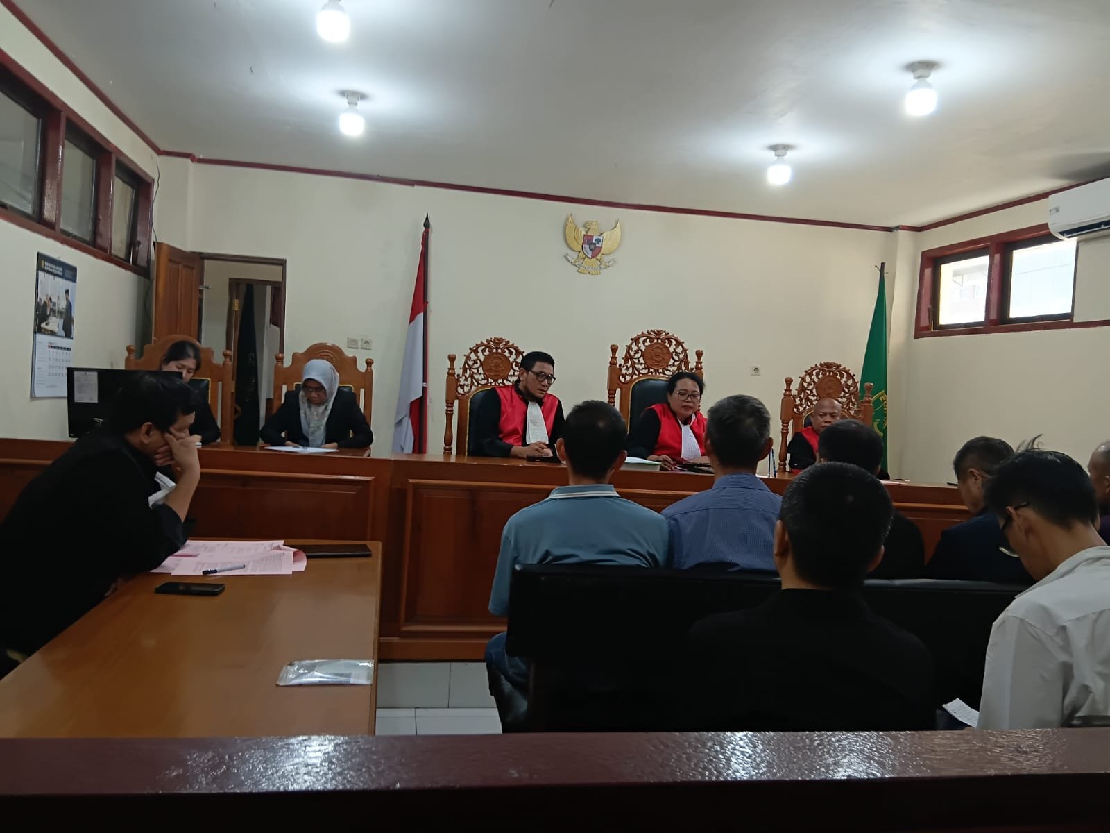 Terdakwa Ungkap Dugaan Intimidasi Senjata Api, Sidang PT Sawerigading di PN Jayapura Terhenti Akibat Kendala Bahasa