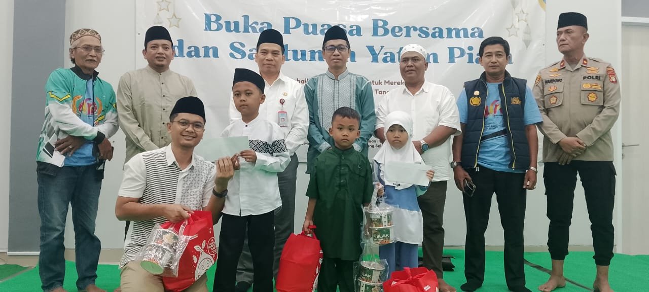 Berkah Ramadhan, PWI Kota Tangsel Santuni Anak Yatim dan Bukber