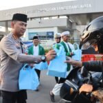 Kapolrestro Tangerang Kota Berbagi Takjil hingga Buka Puasa Bersama Da’i Kamtibmas