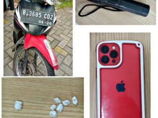 Intai Mobil Parkir, Komplotan Pecah Kaca Gasak iPhone Rp20 Juta di Serpong