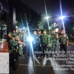 Yakinkan Situasi Aman Pasca Lebaran, Babinsa Dan Komduk Patroli Malam