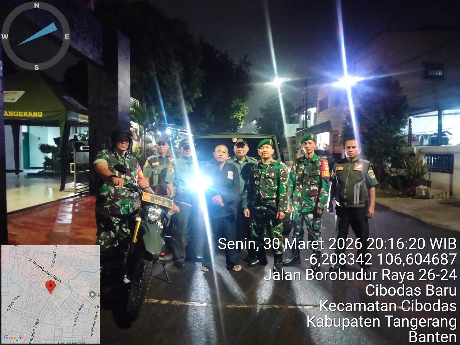 Yakinkan Situasi Aman Pasca Lebaran, Babinsa Dan Komduk Patroli Malam