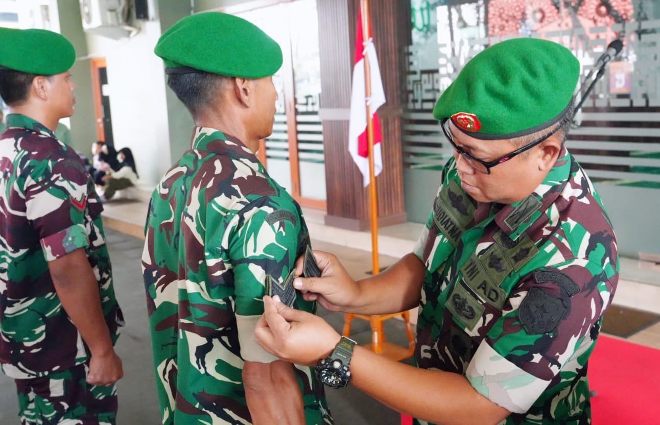 Kasrem 052/Wkr Pimpin Acara Laporan Korps 16 Prajurit Naik Pangkat