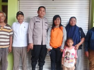 Aksi Cepat Polisi dan Petugas Kebersihan, Anak Hilang di Neglasari Kembali ke Pelukan Ibunya