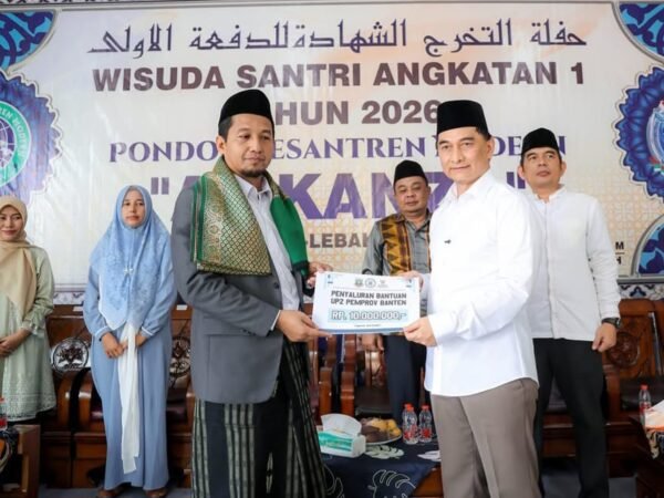 Pondok Pesantren Modern Al-Kanza Lebak Gelar Wisuda Perdana, Lahirkan 23 Alumni Berprestasi