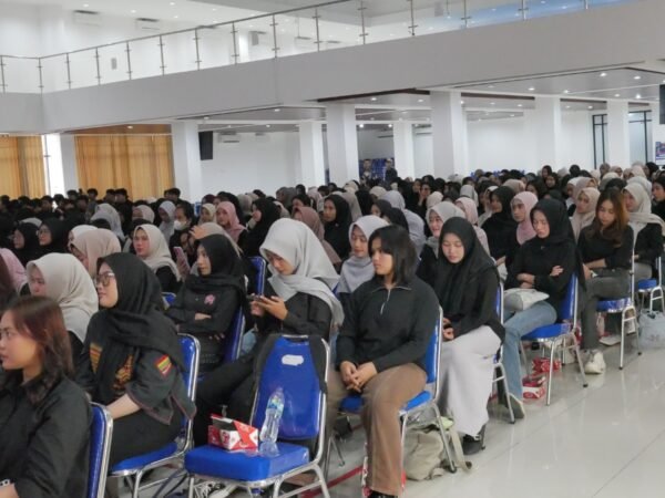 Menuju Generasi Unggul: 550 Camaba Padati Open House Gel 2 Untara