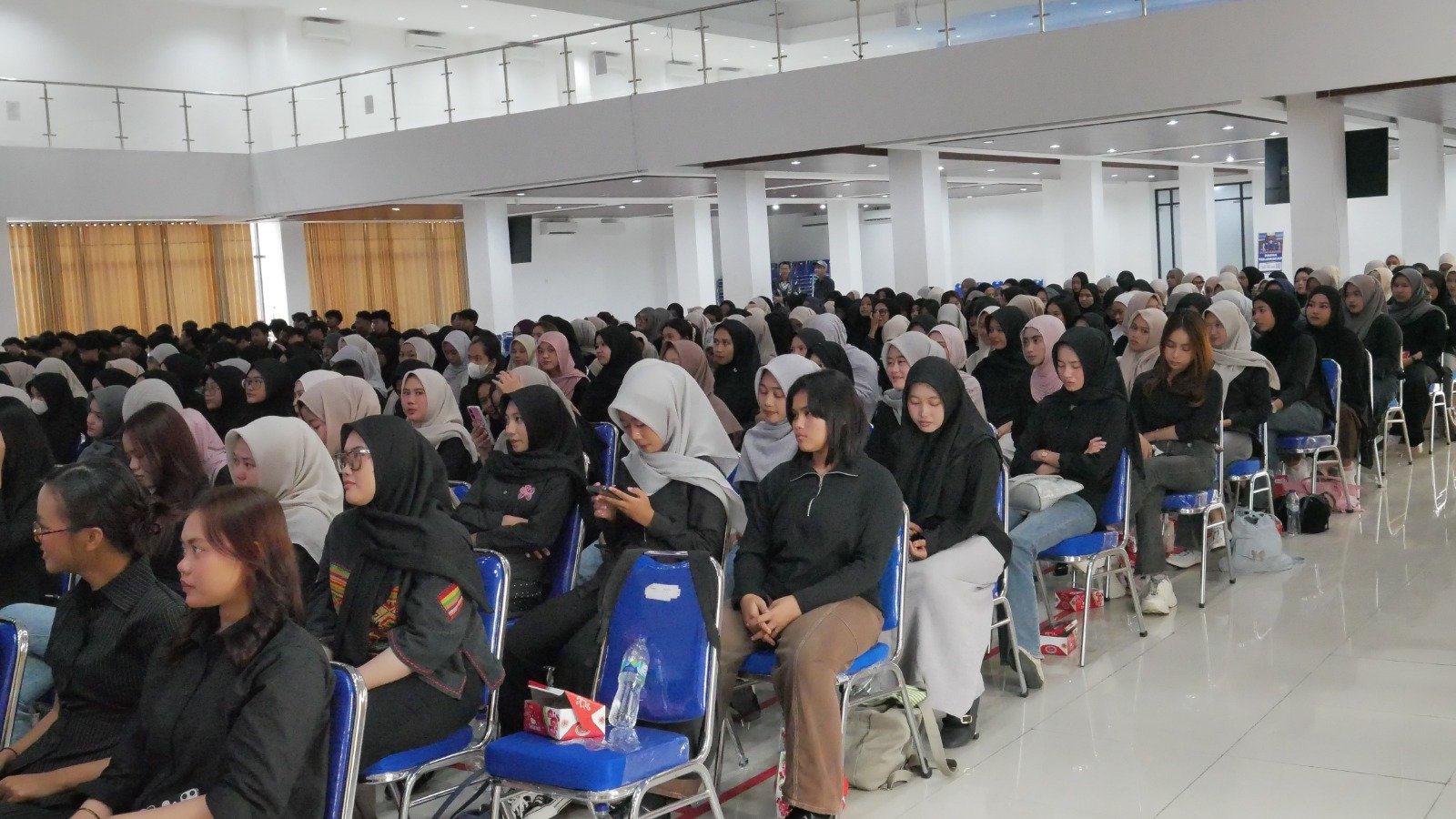 Menuju Generasi Unggul: 550 Camaba Padati Open House Gel 2 Untara Menuju Generasi Unggul: 550 Camaba Padati Open House Gel 2 Untara