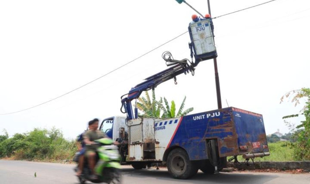 Perbaikan Jalan Bertahap Rampung, Dishub Kota Tangerang Masifkan Perbaikan PJU di Sejumlah Wilaya