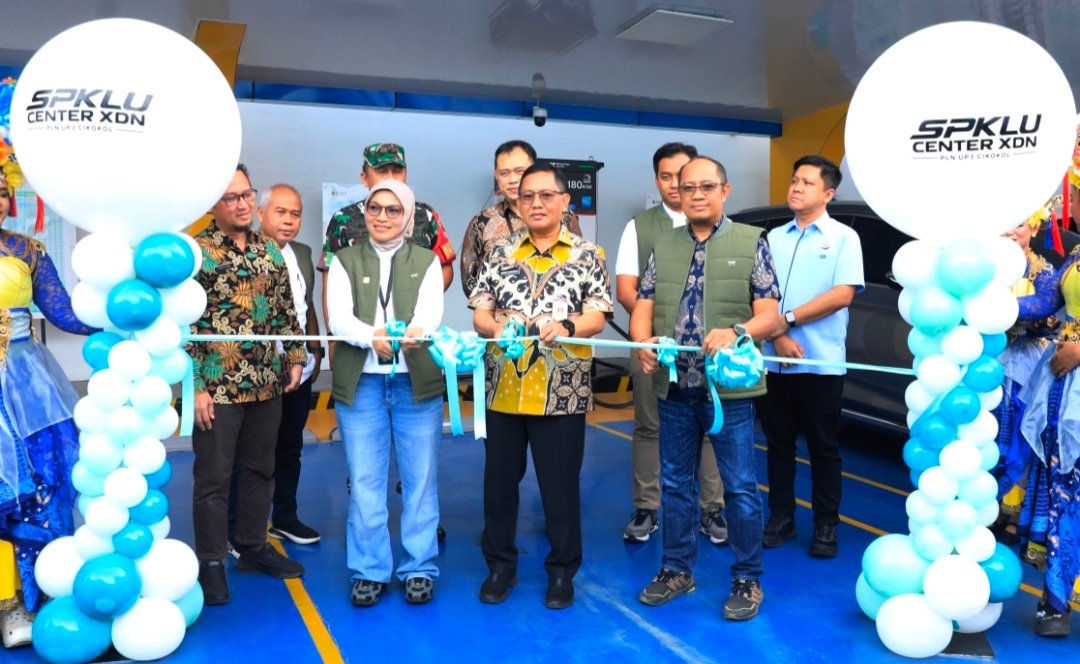 Resmikan SPKLU, Herman: Ekosistem EV Kian Menjadi Pilihan Mobilitas Resmikan SPKLU, Herman: Ekosistem EV Kian Menjadi Pilihan Mobilitas