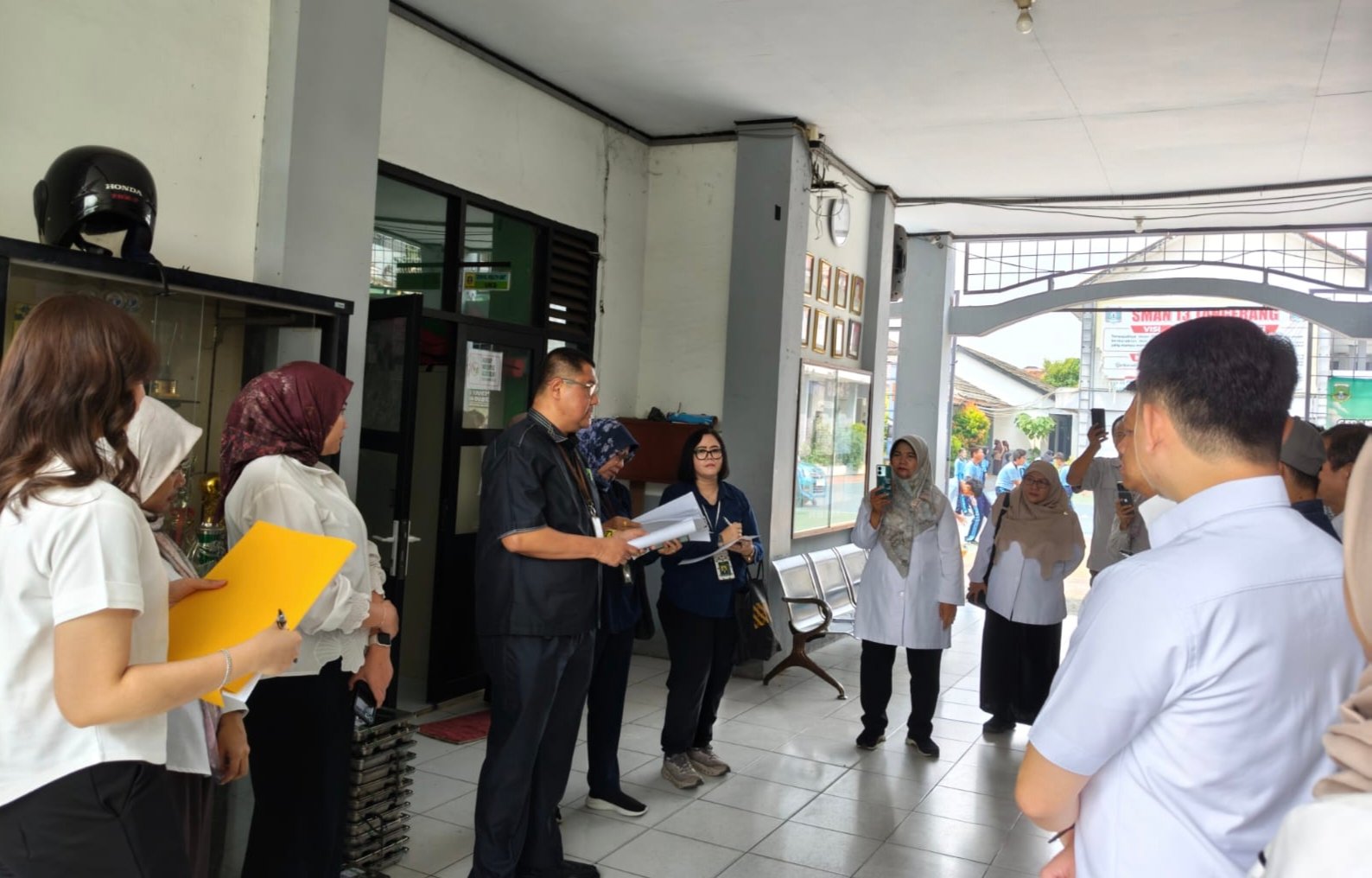Tagihan SMAN 13 Tangerang Dipersoalkan, Hakim Turun Cek Bangunan Tagihan SMAN 13 Tangerang Dipersoalkan, Hakim Turun Cek Bangunan
