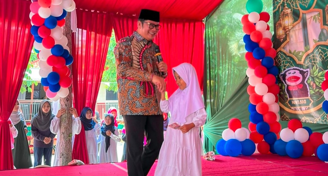 “Adik-adik Keren!”, Maryono Titip Harapan untuk Masa Depan “Adik-adik Keren!”, Maryono Titip Harapan untuk Masa Depan