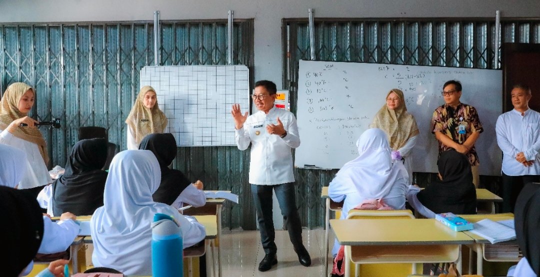 Kunjungi Sekolah Hasil Revitalisasi, Sachrudin: Sinergi Perkuat Gampang Sekolah